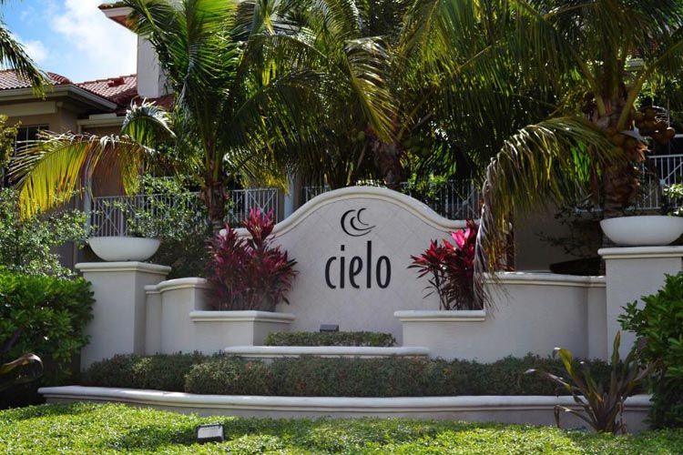 Cielo Townhomes For In Palm Beach Gardens Florida Built By